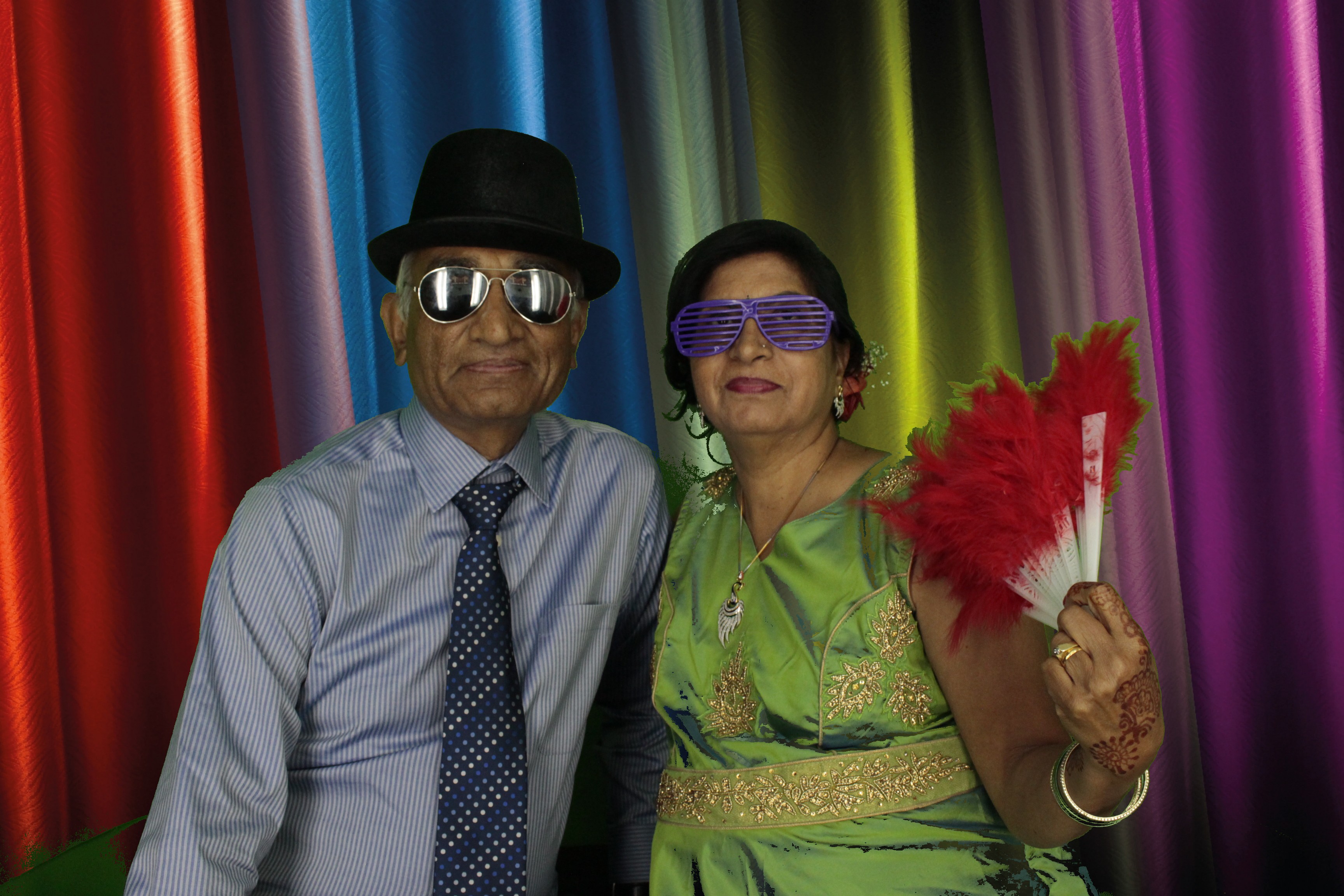Bhavin & Yasmin’s Wedding | View more photos from the event at gallery.myphotoboothexperience.co.uk/u/MyPhotoBoothExperienceLtd/Bhavin-Yasmin’s-Wedding